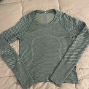 Womens Swiftly Tech 2.0 Race Length Long Sleeve Shirt